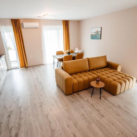 Sunrise View Apartment Oradea Extérieur photo