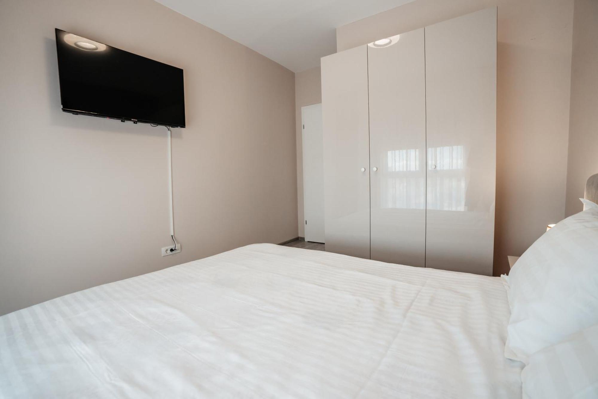 Sunrise View Apartment Oradea Extérieur photo